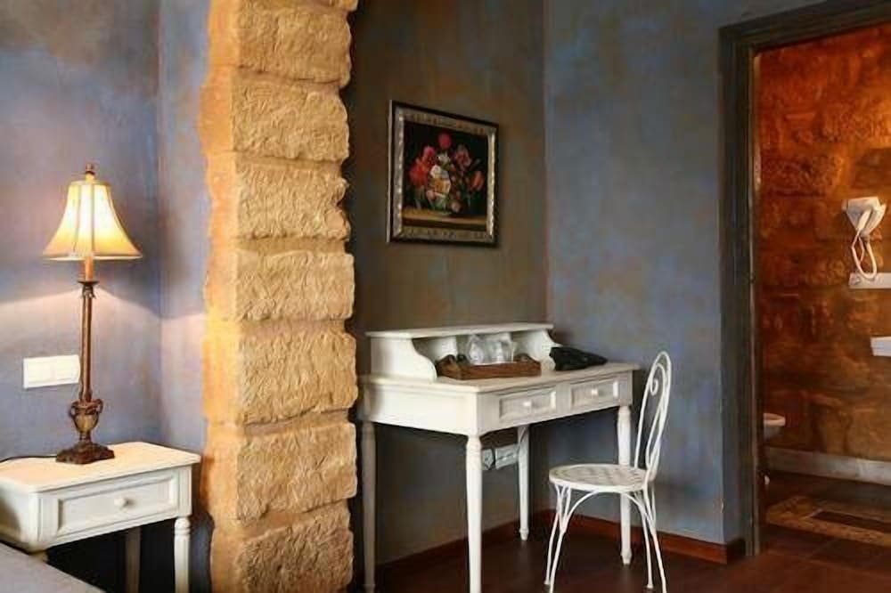 La Casona de Calderon Gastronomic And Boutique Hotel 35/50