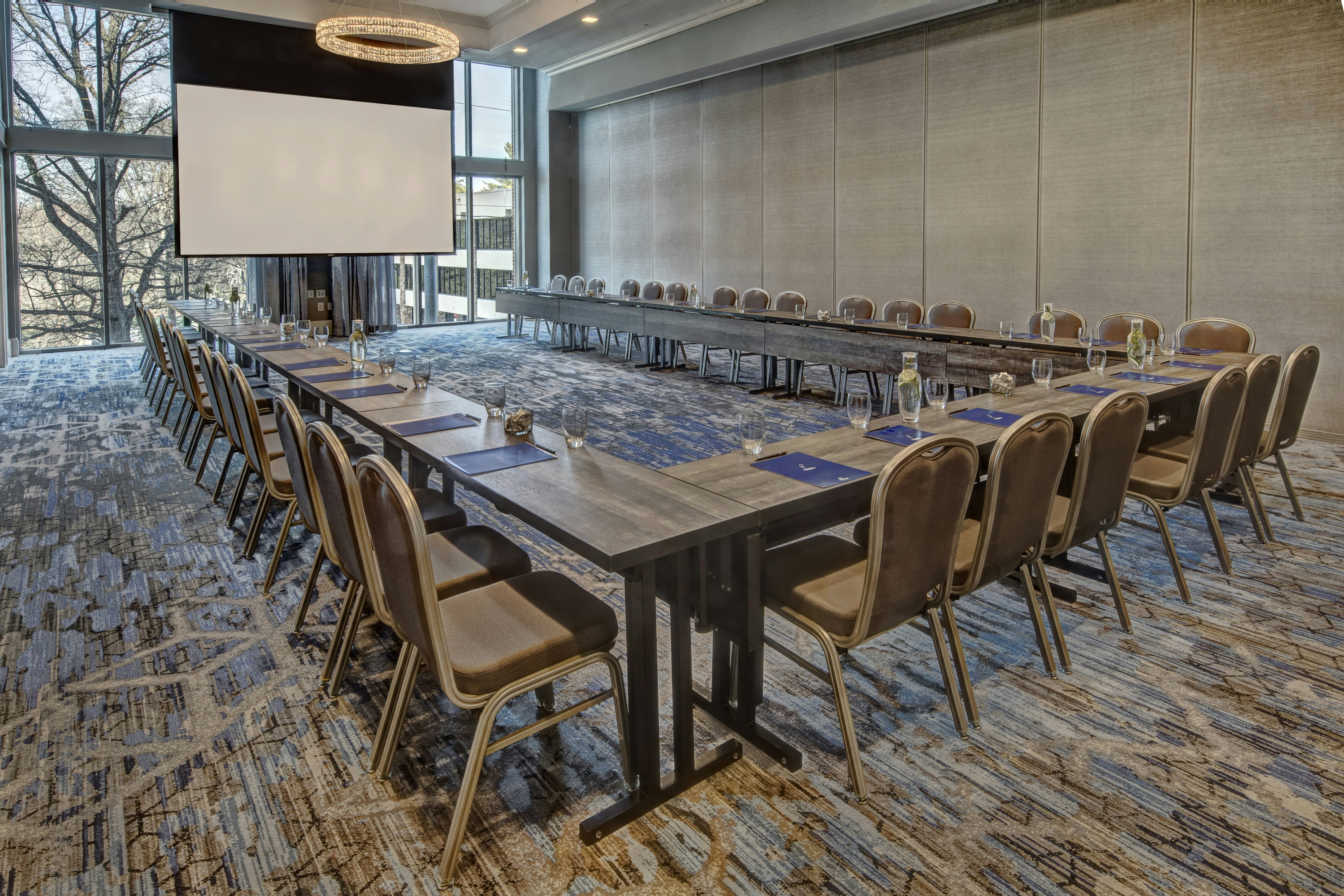 Hilton Nashville Green Hills 34/37