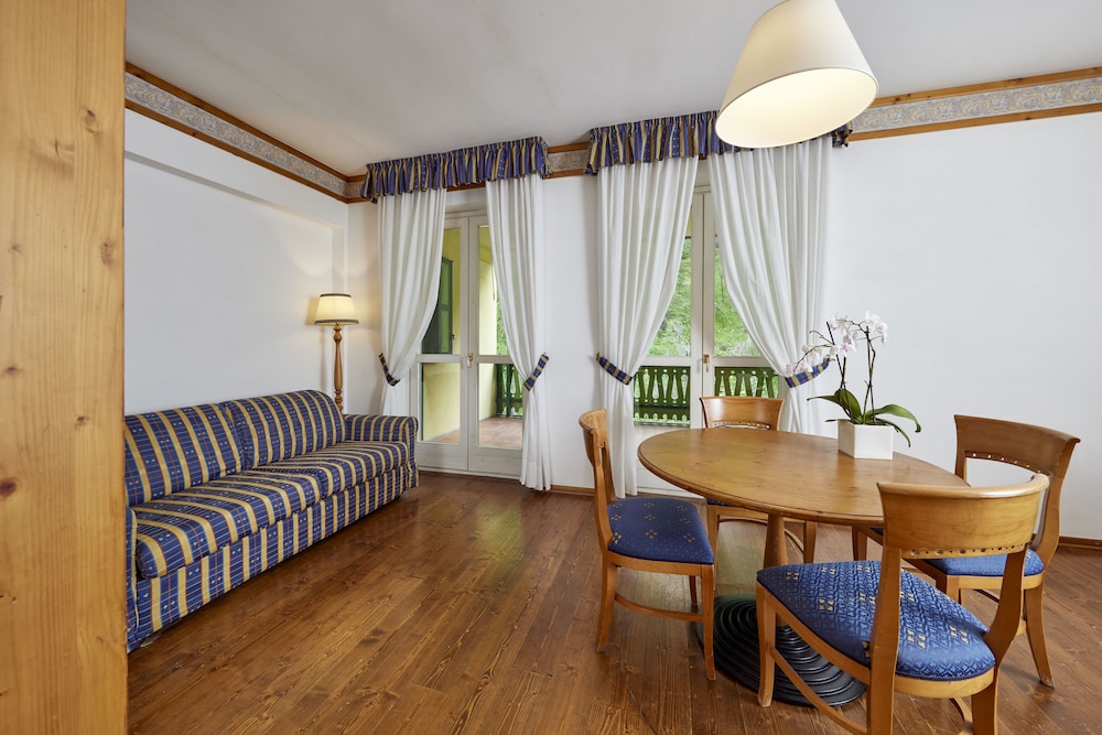 GRAND HOTEL MISURINA 60/87