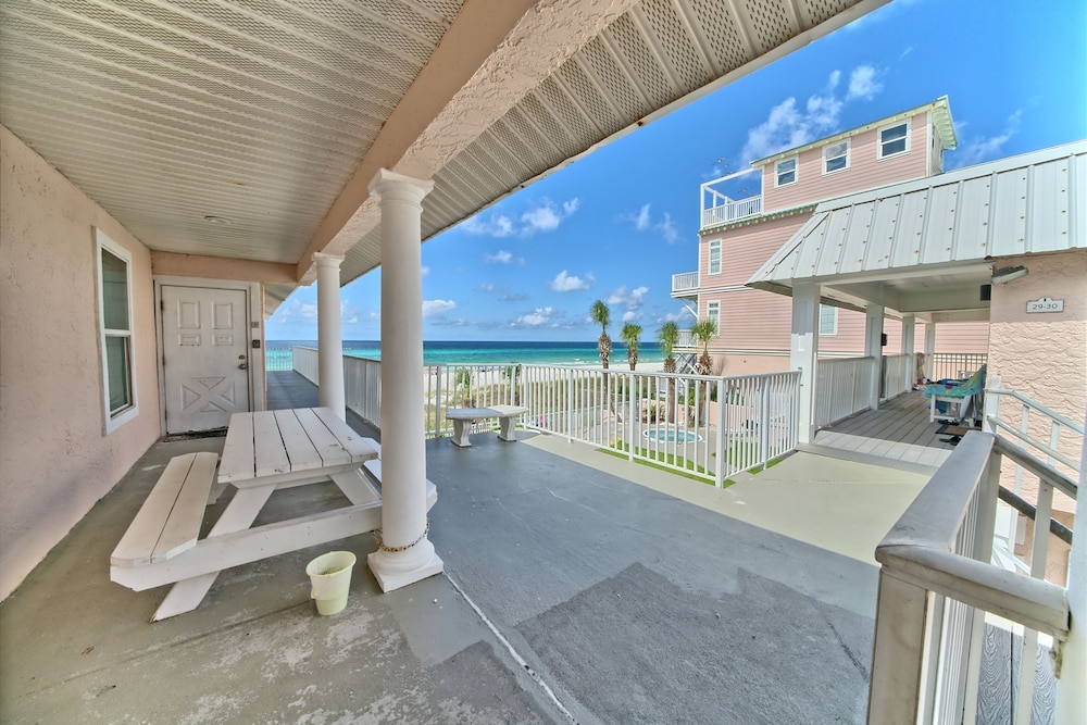 Pineapple Villas On Laguna Beach 35/70