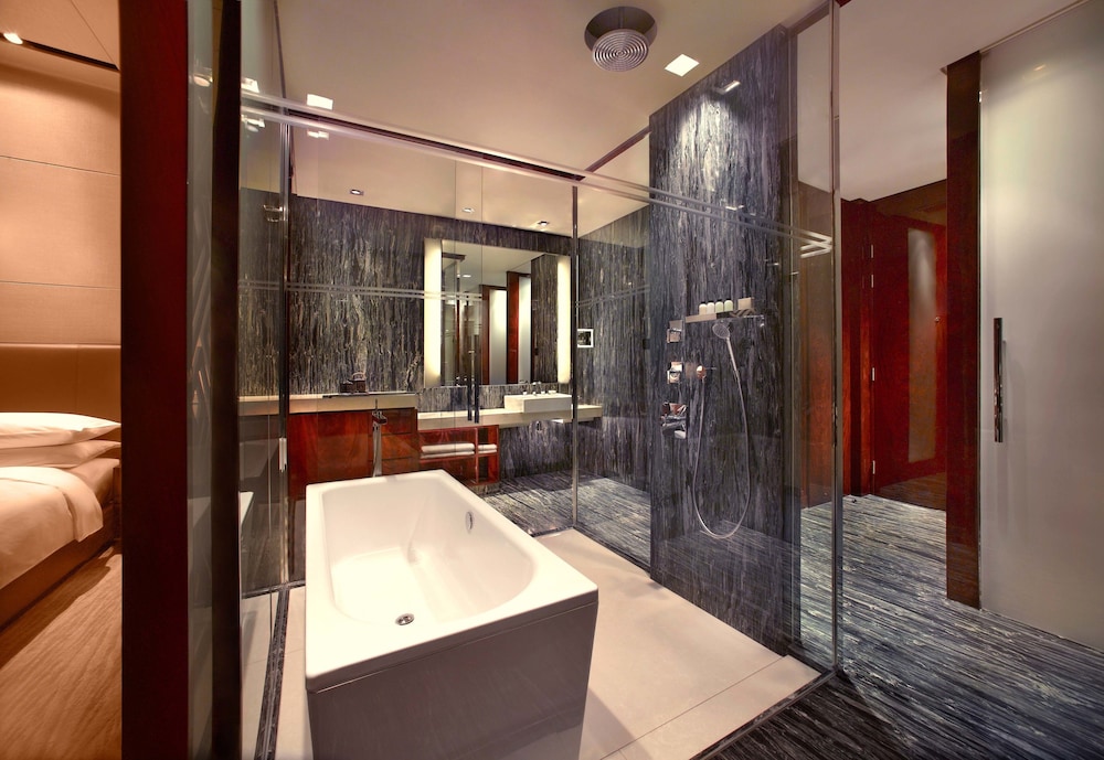 Grand Hyatt Shenzhen 14/75
