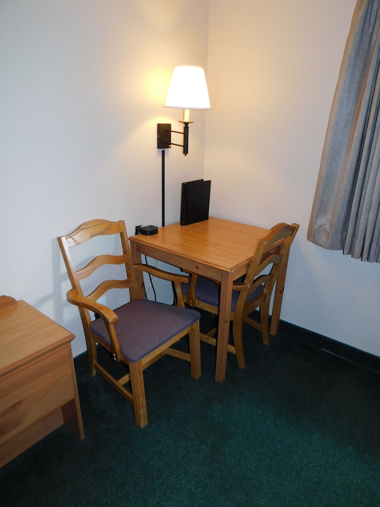 Americinn By Wyndham Oscoda Near Ausable River 39/40