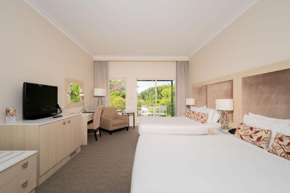 45 Joondalup Resort Country Club Blvd 11/44