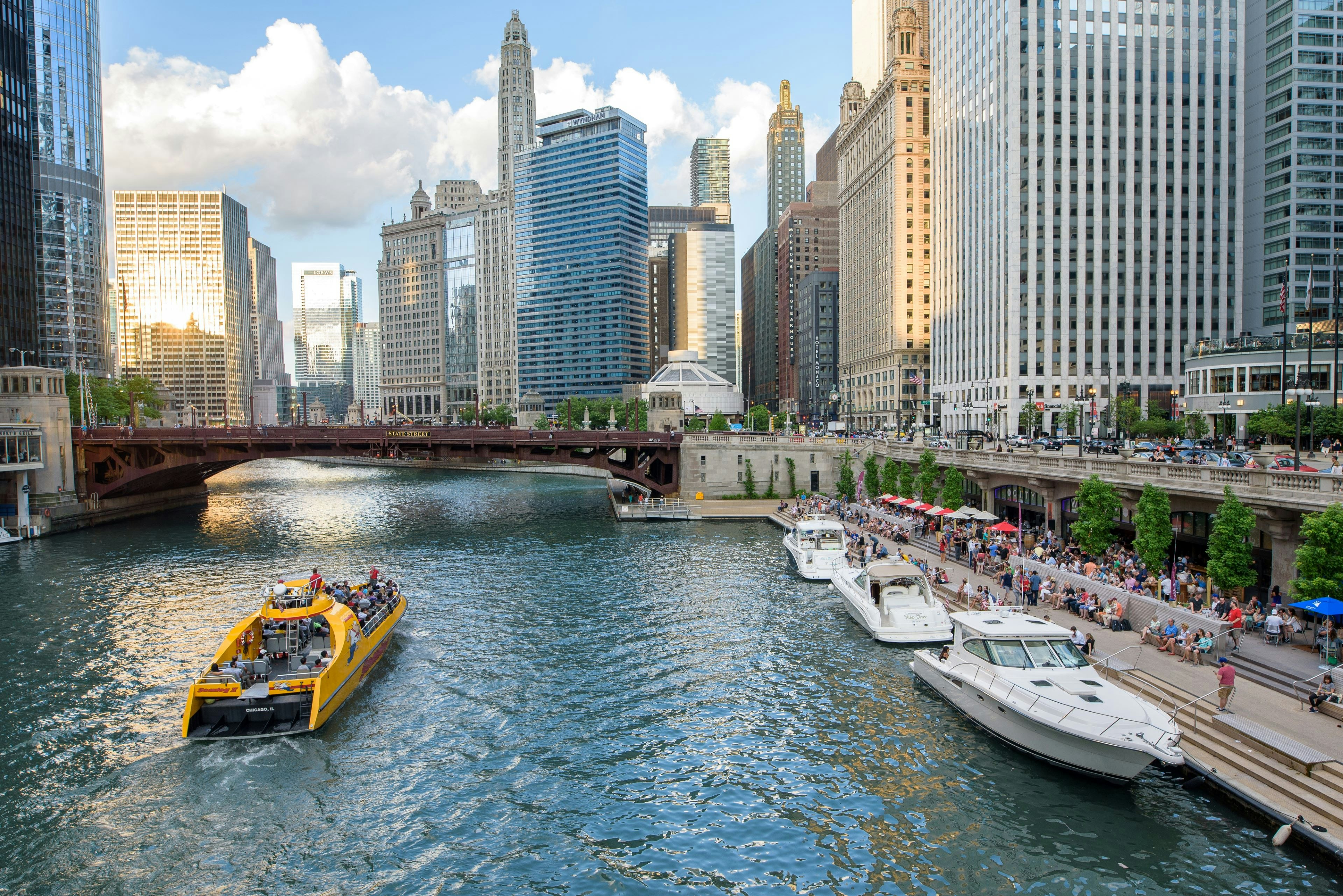 Holiday Inn & Suites Chicago-Downtown, an IHG Hotel 27/41