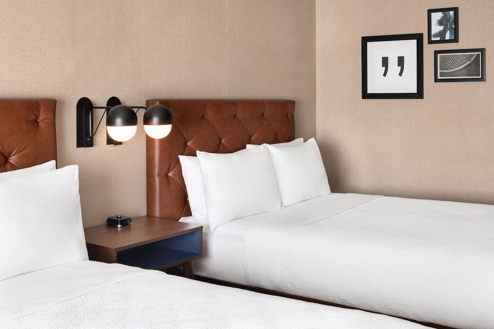 Four Points by Sheraton Penticton at the Convention Centre 18/44