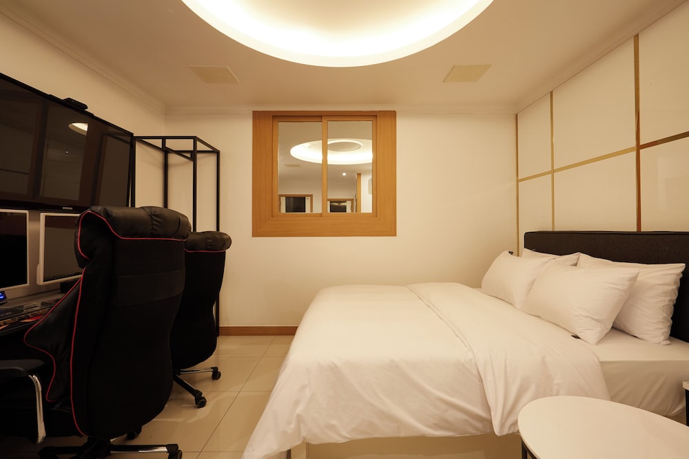 JM Hotel 23/66