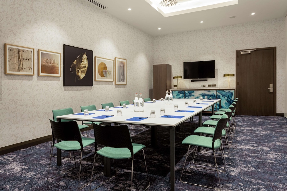 Hilton Aberdeen TECA 61/64