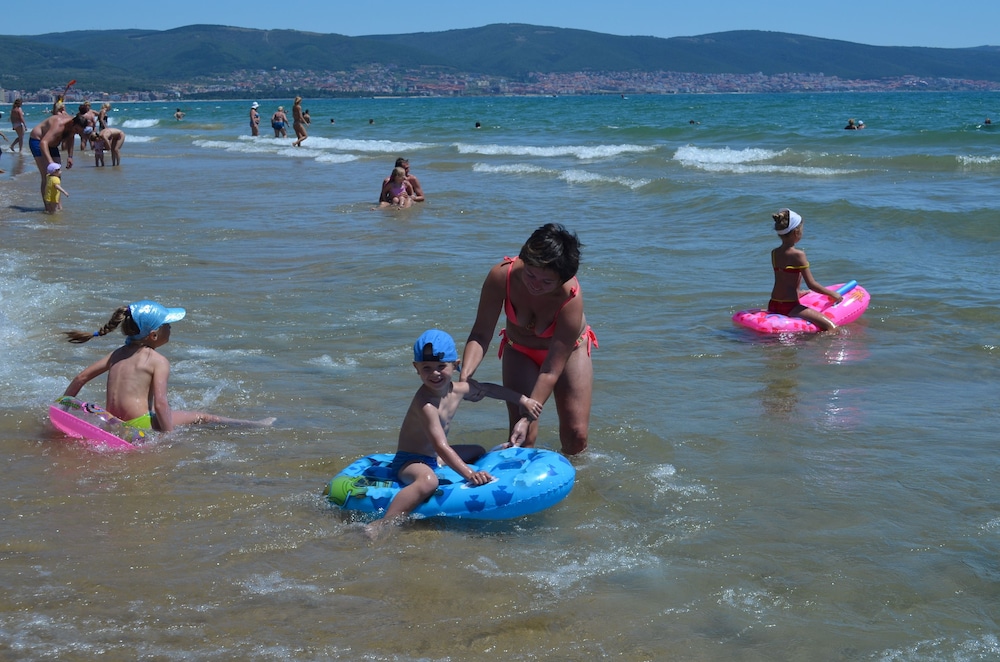 Villa On The Black Sea 27/38