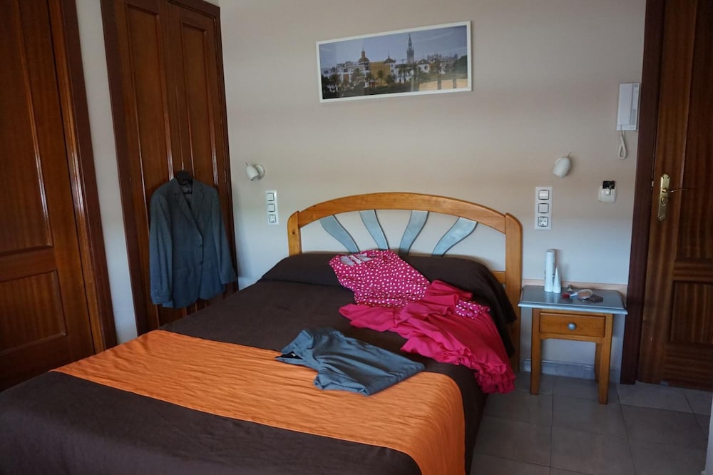 Hostal Alamare 8/50