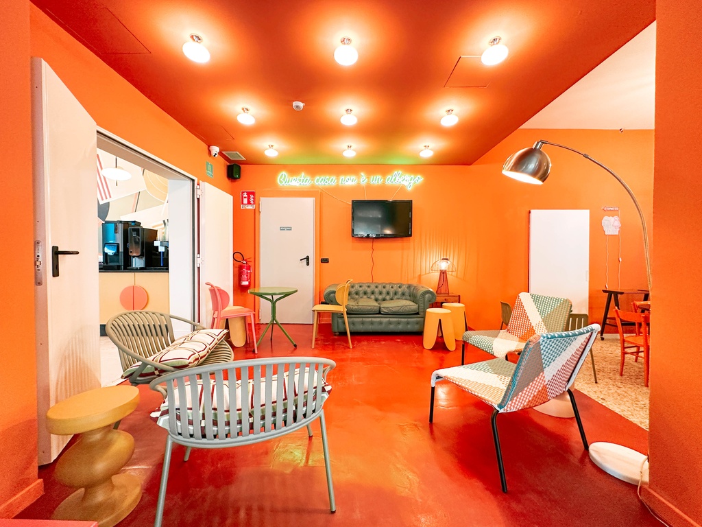 lounge