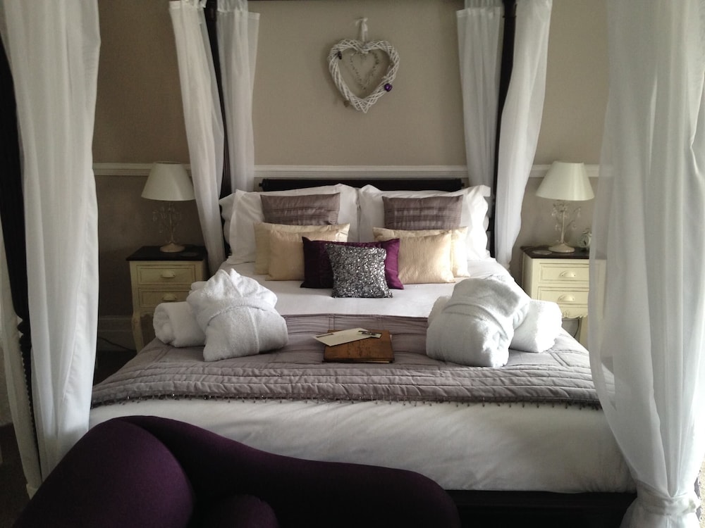 The Castle House Luxury Bed & Breakfast 10/50