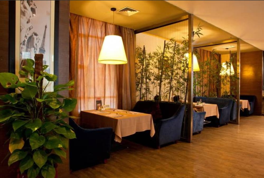 Eastern Banshan Hotel 12/18