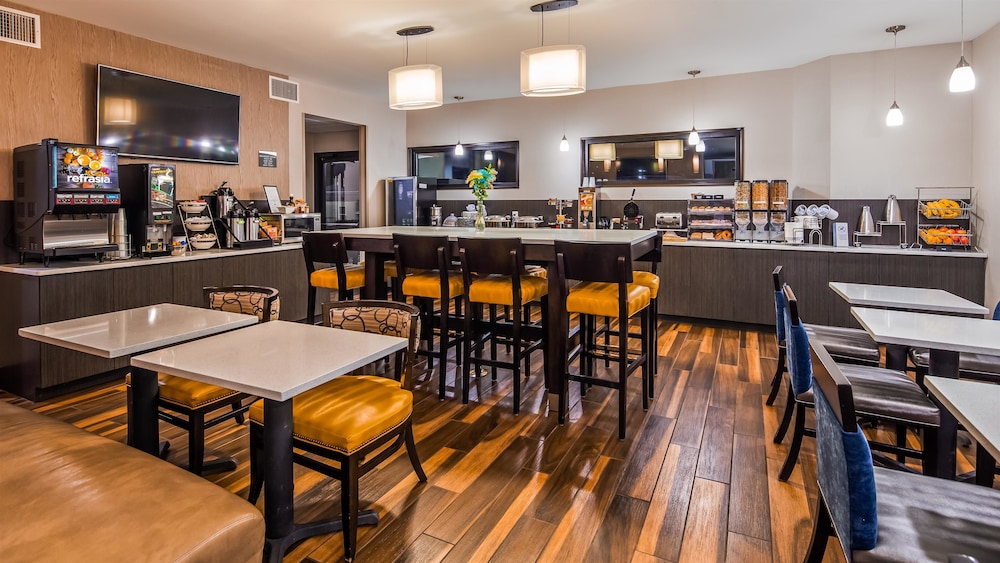 Best Western Travelers Rest/Greenville 28/36