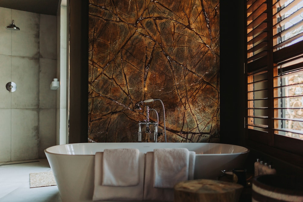 Lush Private Game Lodge 49/50