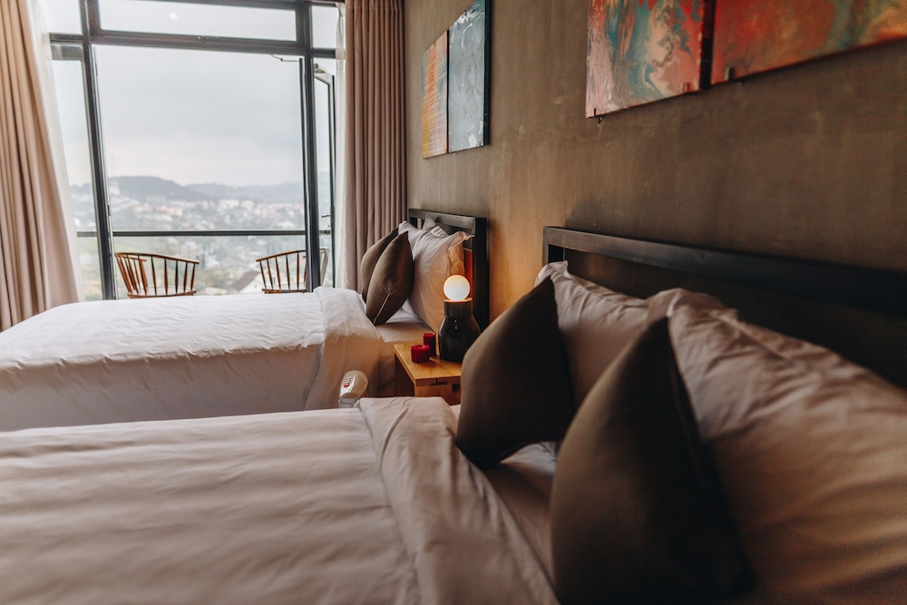 HT Garden Villa & Hotel 32/40