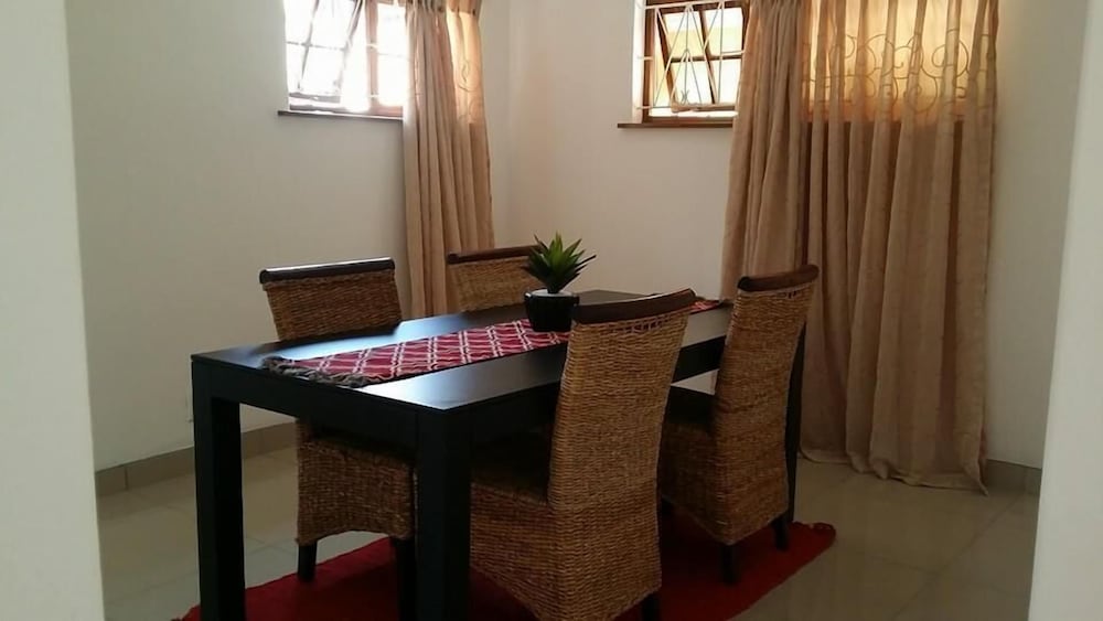 Alicia's B&B 16/19