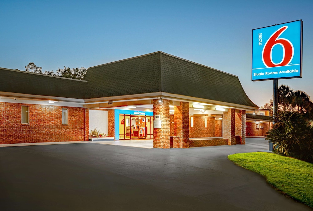 Motel6 Tallahassee, FL - Downtown in TALLAHASSEE - FL