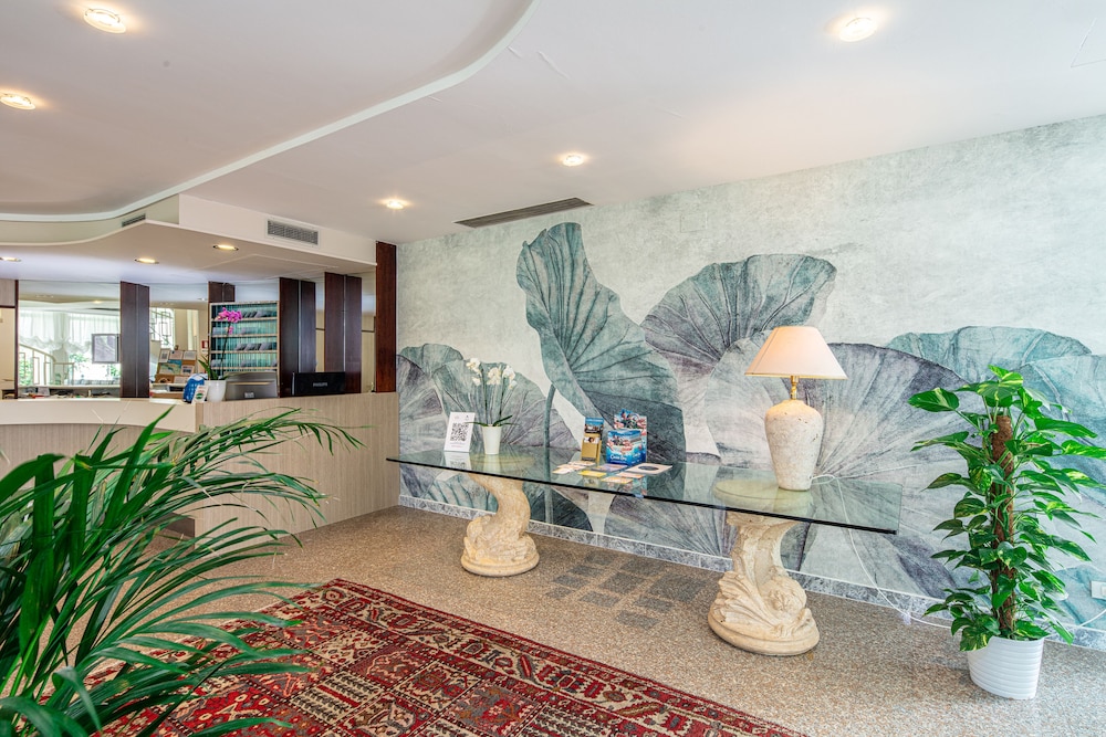 Hotel Jasminum 4/34