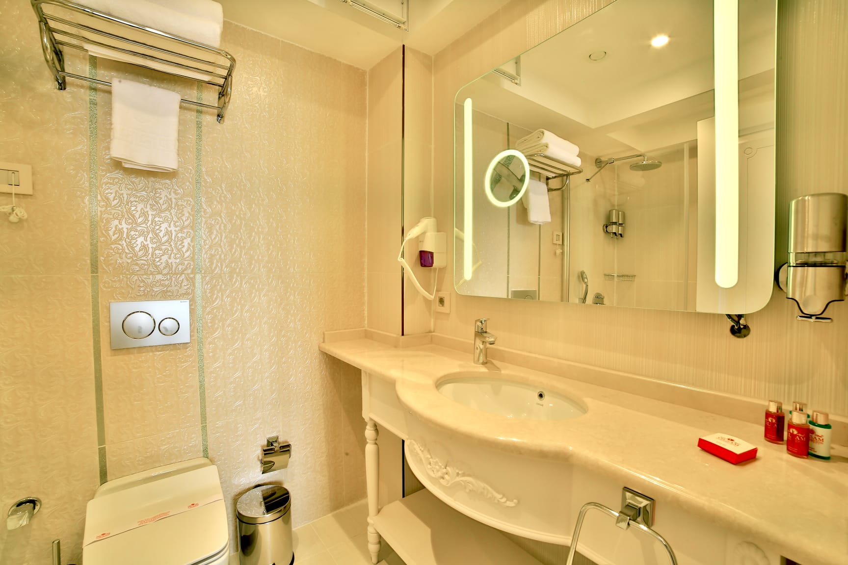 غرفة سوبيريور ثلاثية بإطلالة على البحر، Yilsam Sultanahmet Hotel 2/2
