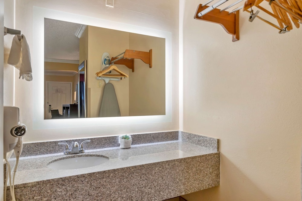 Best Western Brady Inn 6/26