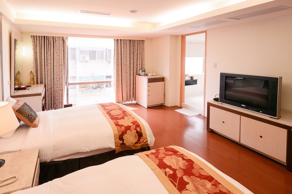 DELUXE, TWIN BEDS