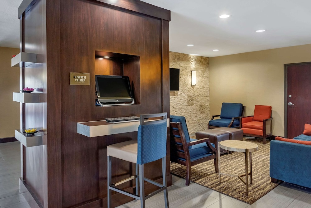 Comfort Inn Suites Fm1960 Champions 43/55