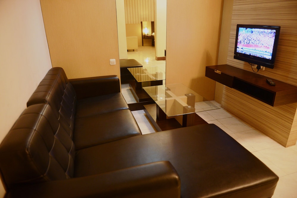 Hotel 88 Jember 36/50