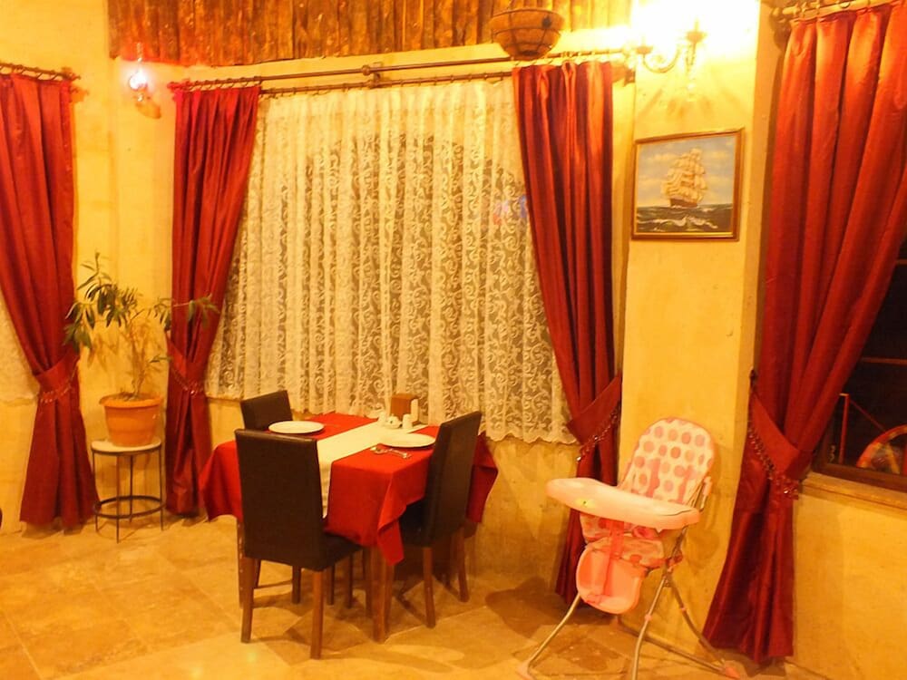 Dilek Tepesi Cave Hotel 13/36
