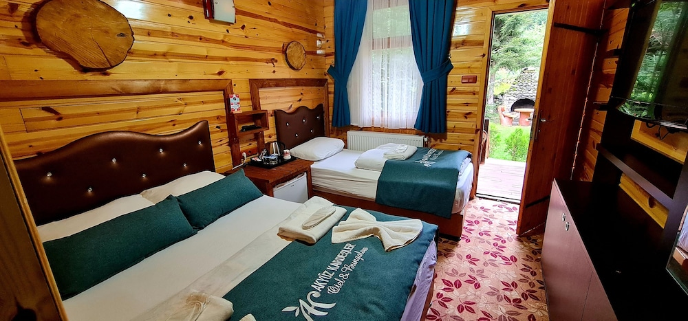 Akyuz Kardesler Hotel & Bungalow 51/74