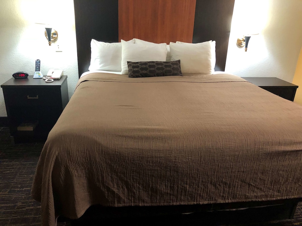 Best Western Executive Inn Grove City 7/28