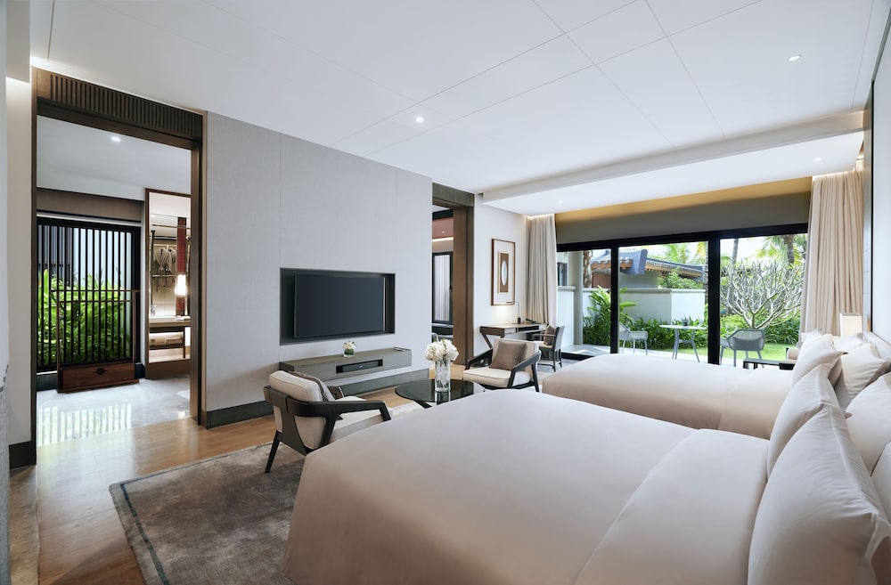 Garden, Studio, Suite, King Bed