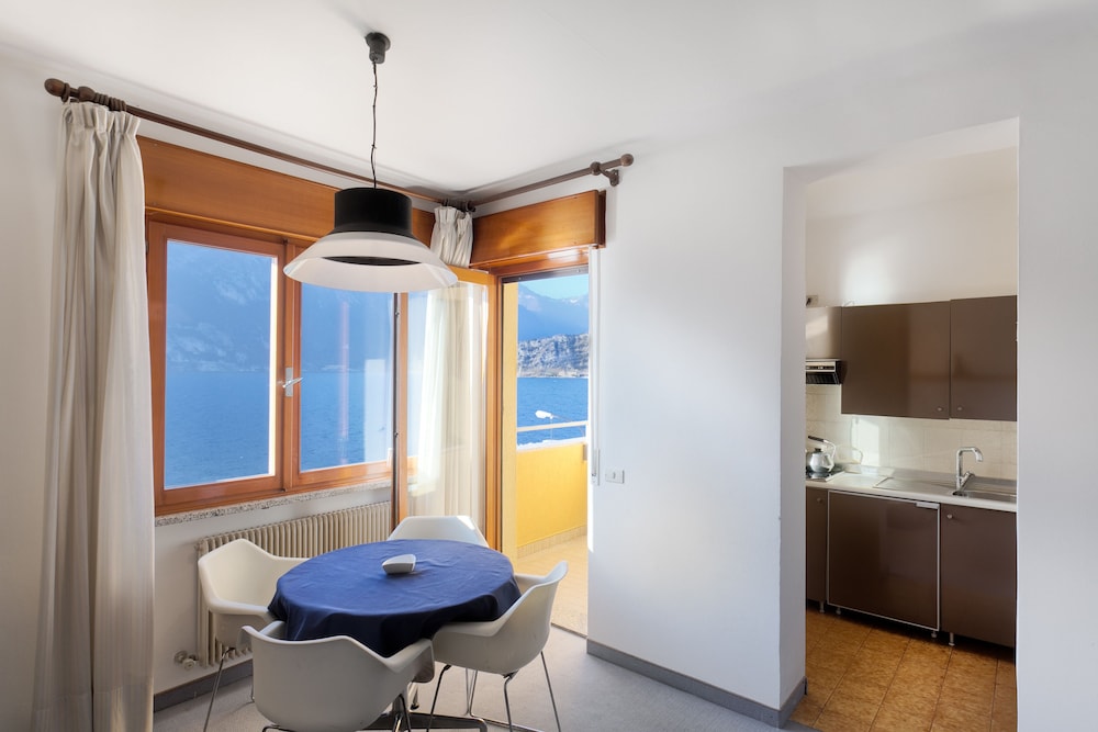 HOTEL RESIDENCE TORBOLE 27/31