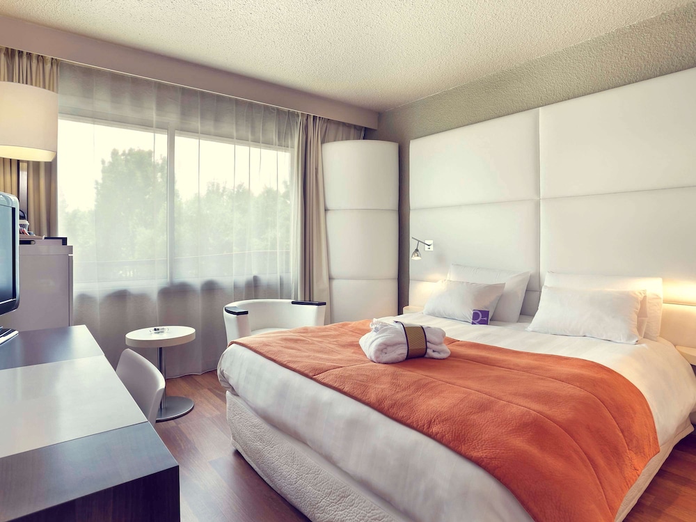 Mercure Brive 11/49