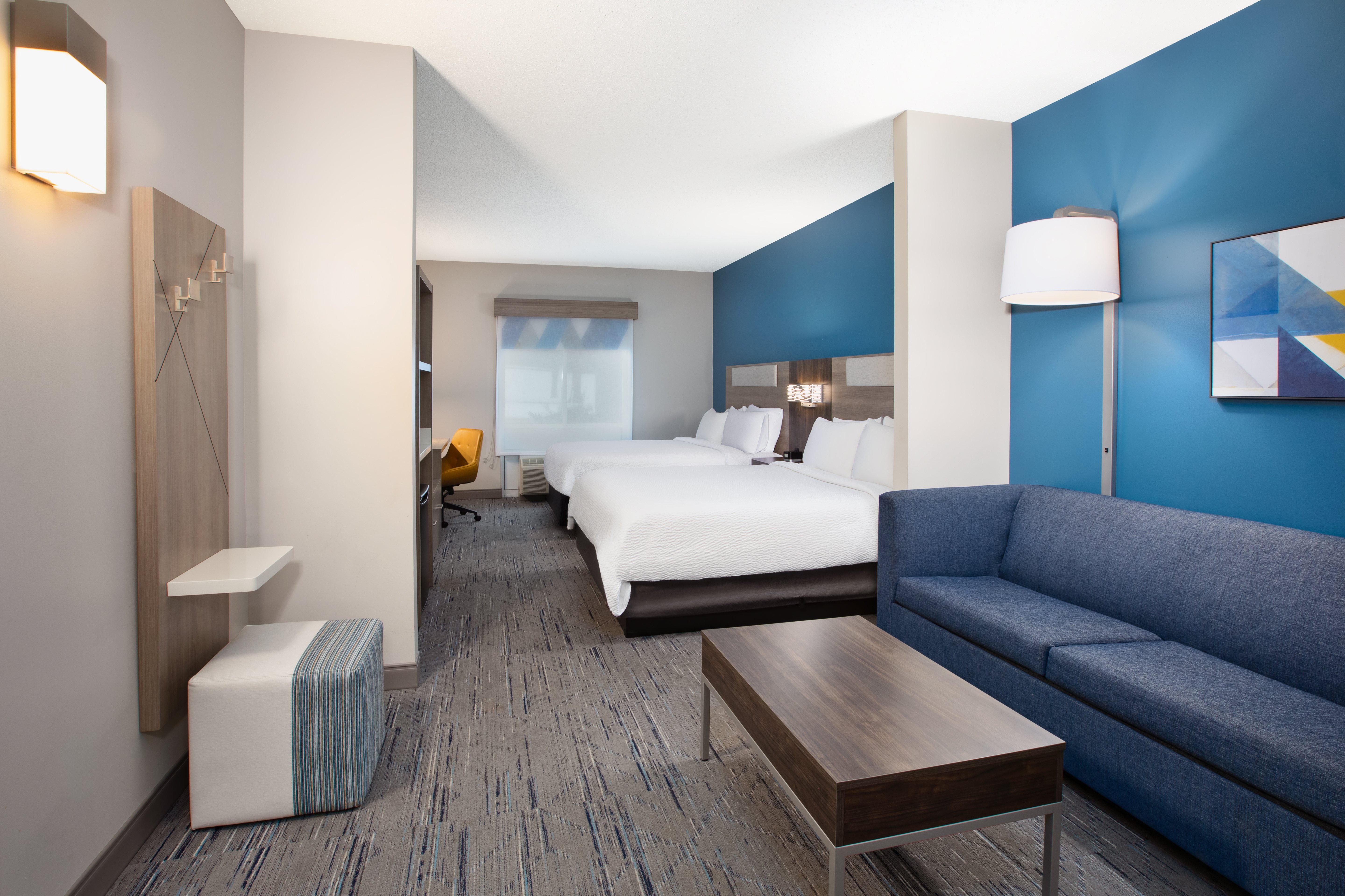 جناح بسريرين كوين، Holiday Inn Express Hotel Suites Grand Rapids North 4/4