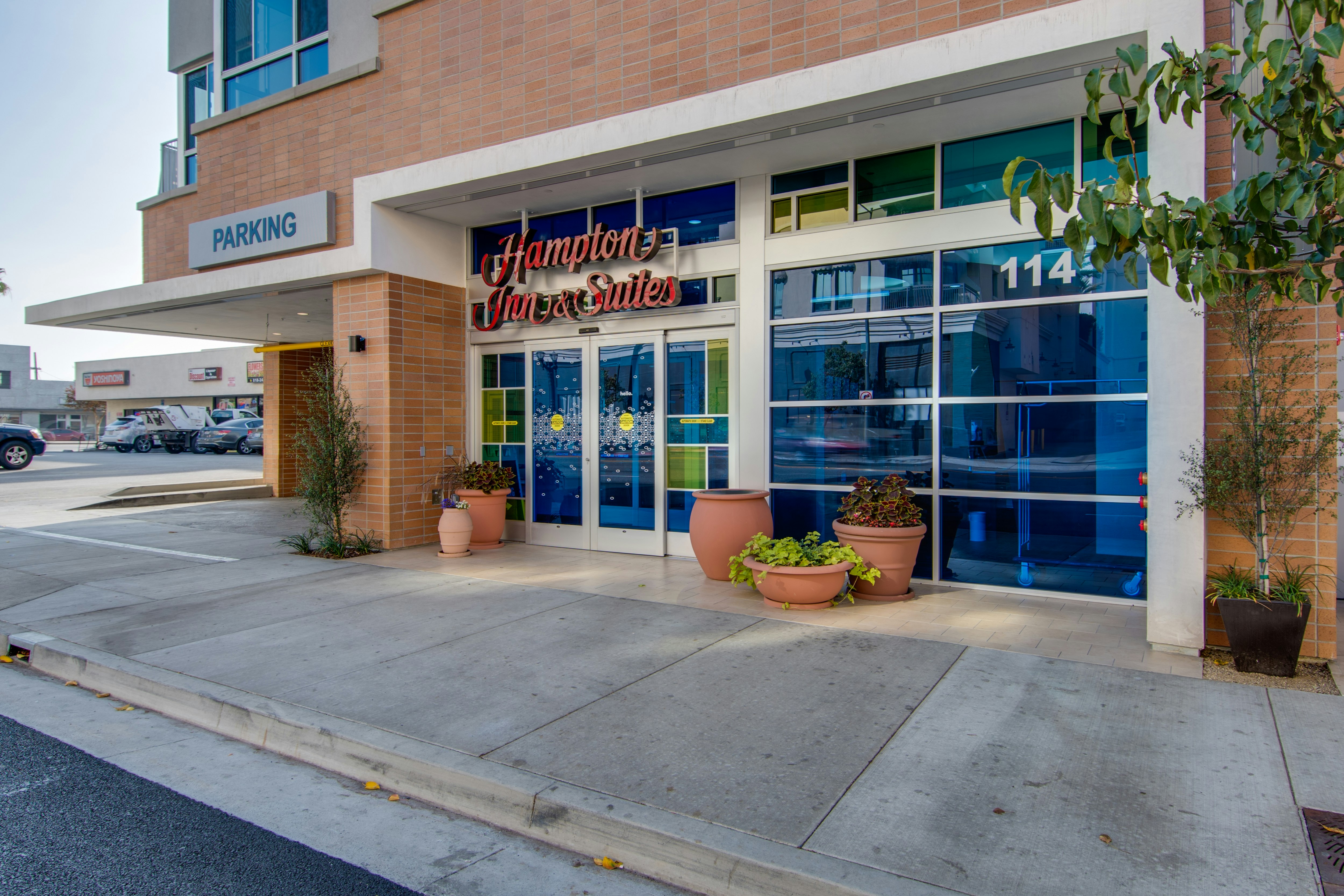 Hampton Inn And Suites Los Angeles Glendale 67/75