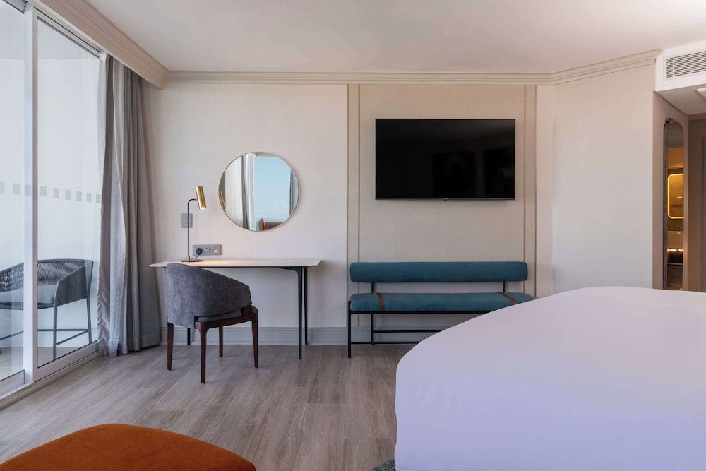 Collection, Premium, King Bed, Marina View, Balcony