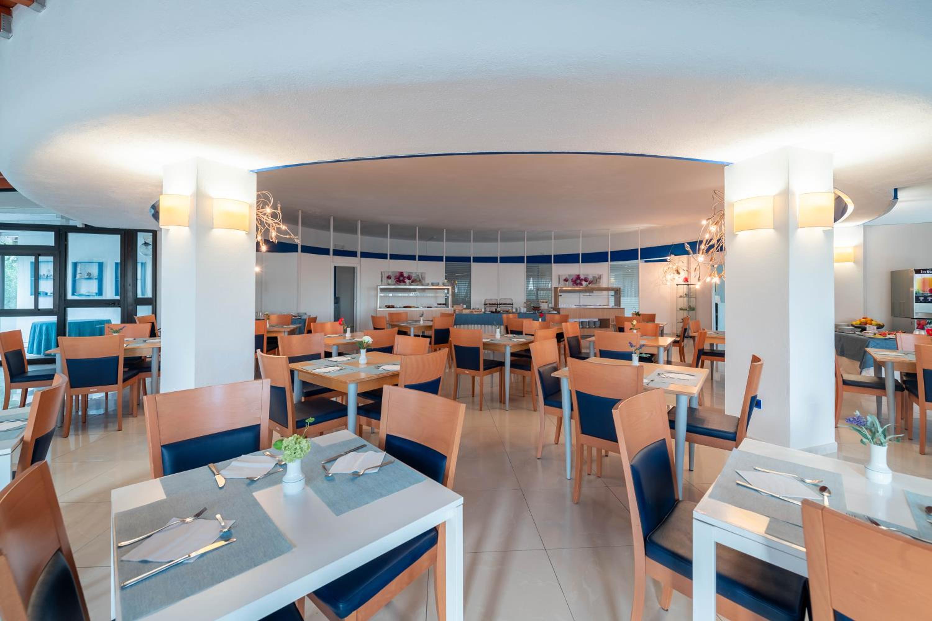 Hotel Villaggio Mira 43/59