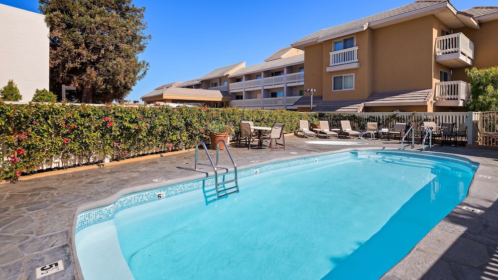 Best Western Plus Monterey Inn 3/46