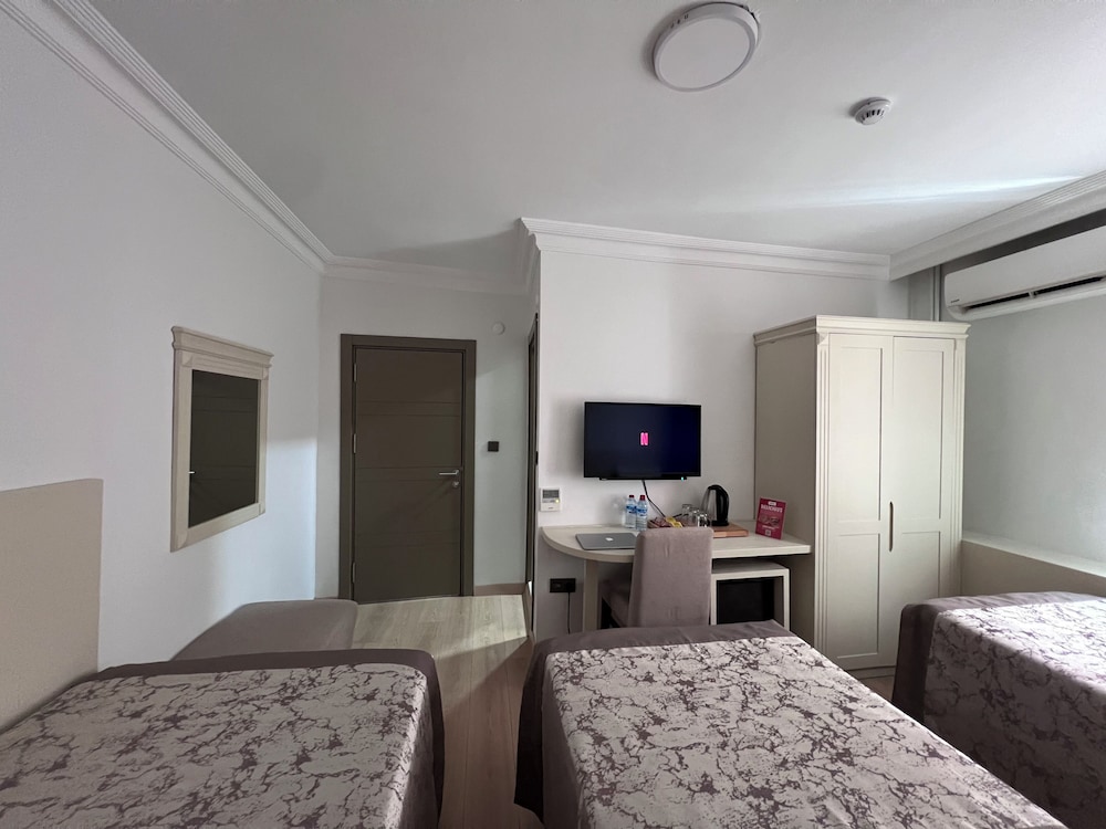 Gul Hotel 15/46