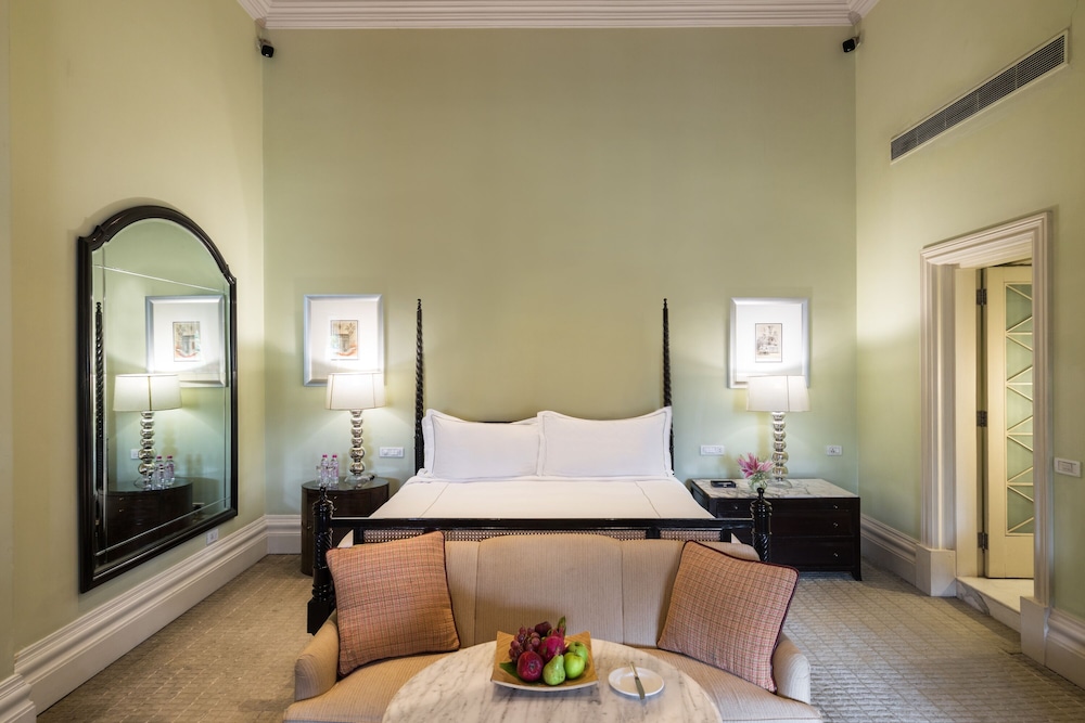 Luxury, King Bed, Heritage Wing