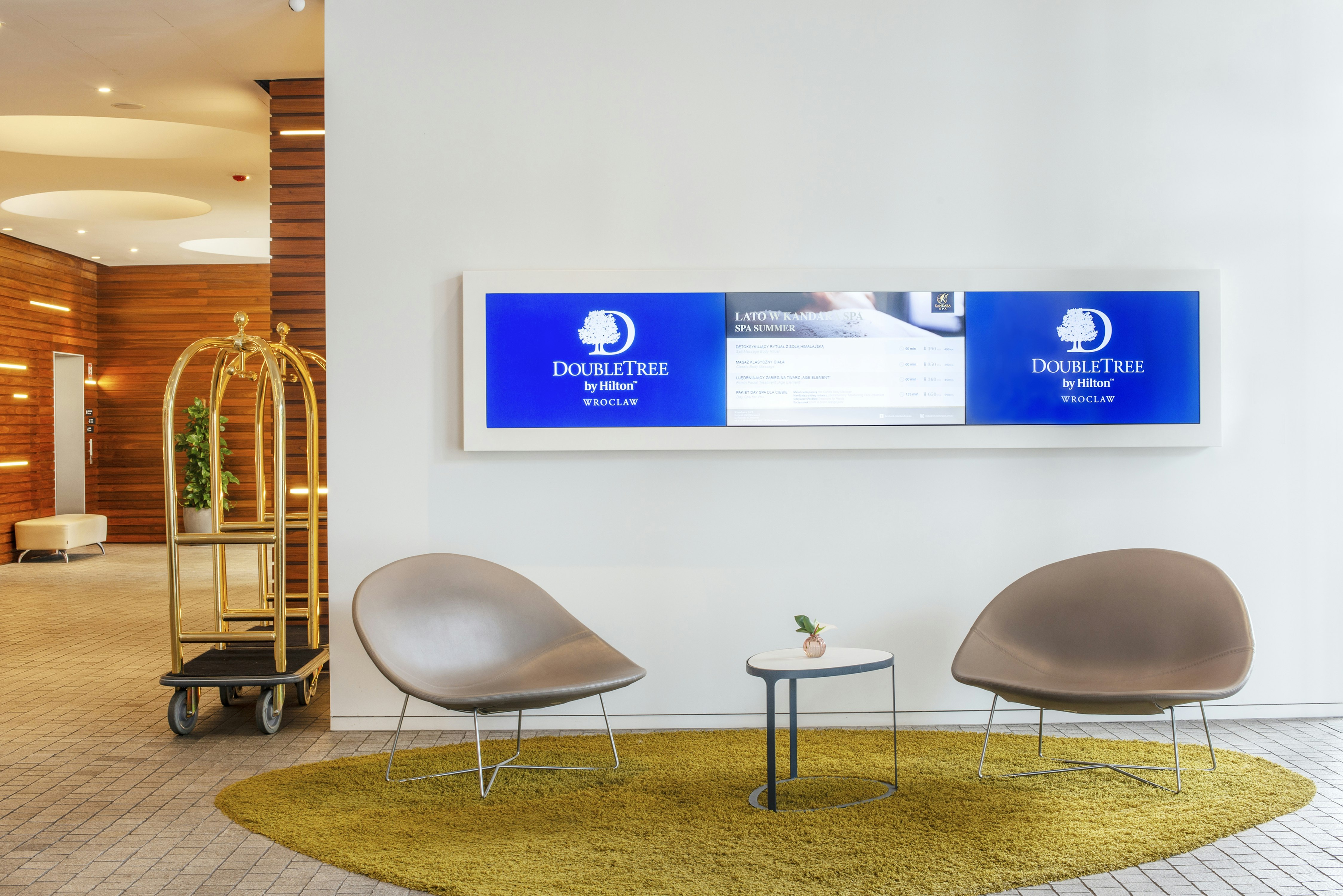 Doubletree By Hilton Wroclaw 74/77
