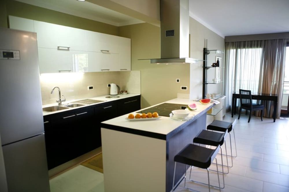 THE RESIDENCE 50/71