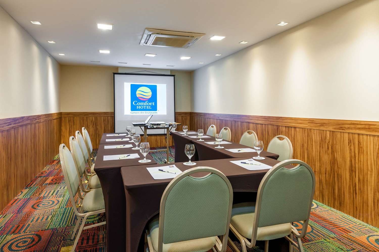 Comfort Hotel Campos dos Goytacazes 10/12