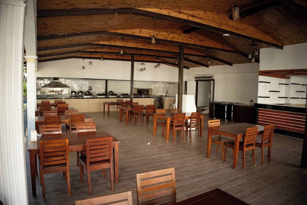 MAYA GOLF HOTEL 33/50