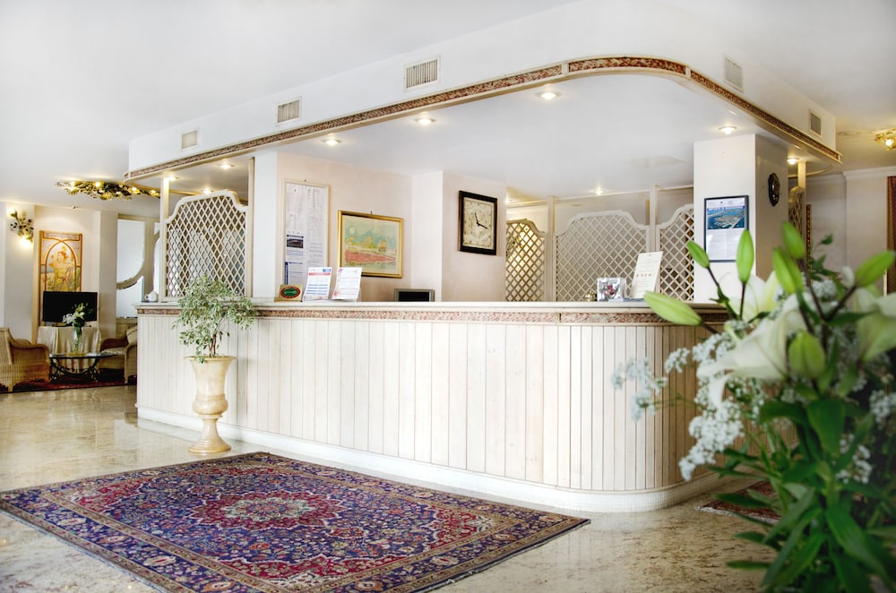 Hotel Sole 13/66