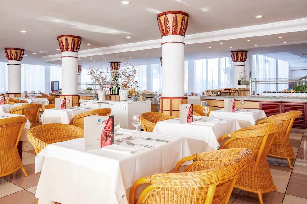 Grupotel Santa Eularia and Spa - Adults Only 43/54