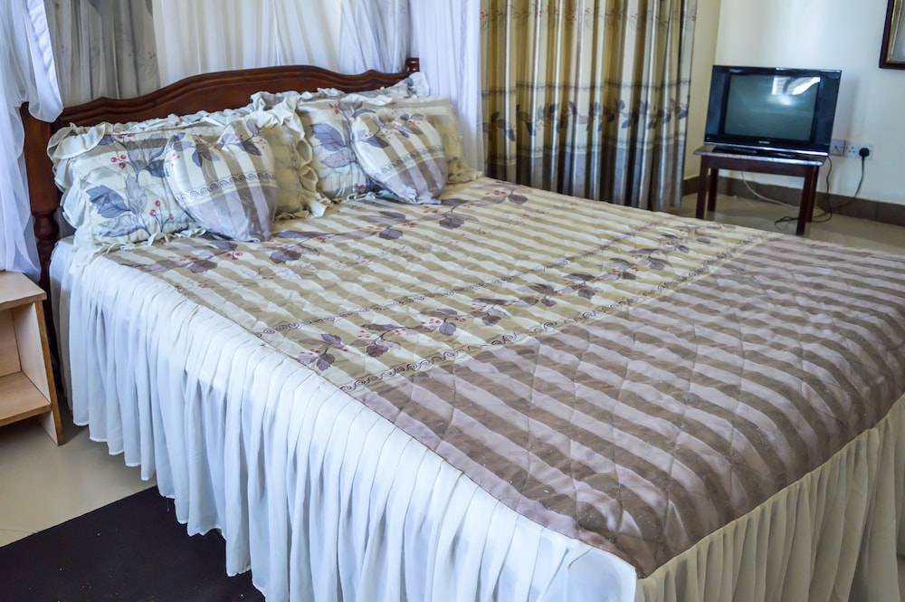DELUXE, DOUBLE BED