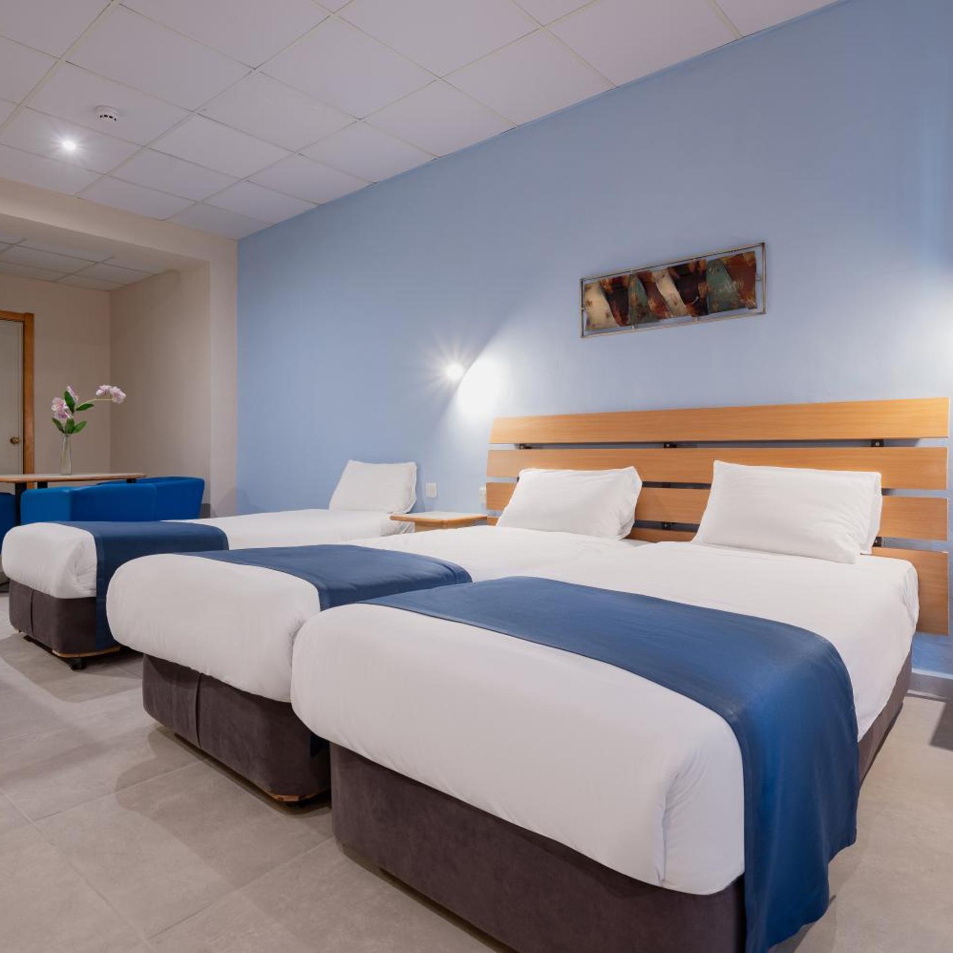Room, Triple, Inland View