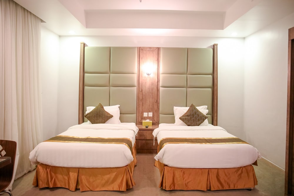 فندق قصر العرين - طريق المدينة(Areen Palace Hotel - Almadina Road) 13/39