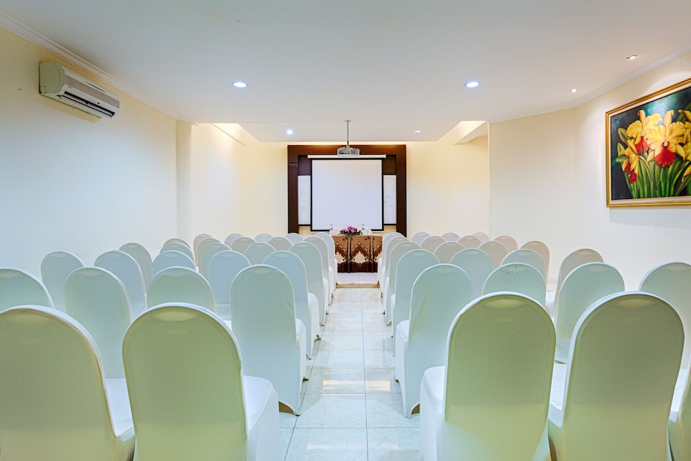 Hotel Montana Malang 58/65